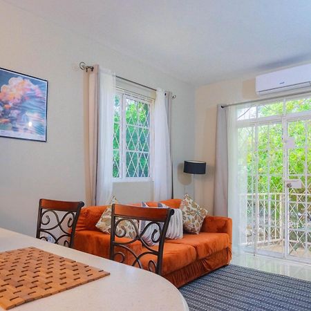 Musgrave Annex- Comfy 1 Bedroom Apartment On The Ground Floor Кингстън Екстериор снимка
