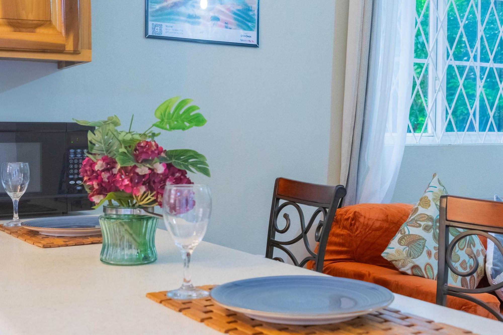 Musgrave Annex- Comfy 1 Bedroom Apartment On The Ground Floor Кингстън Екстериор снимка