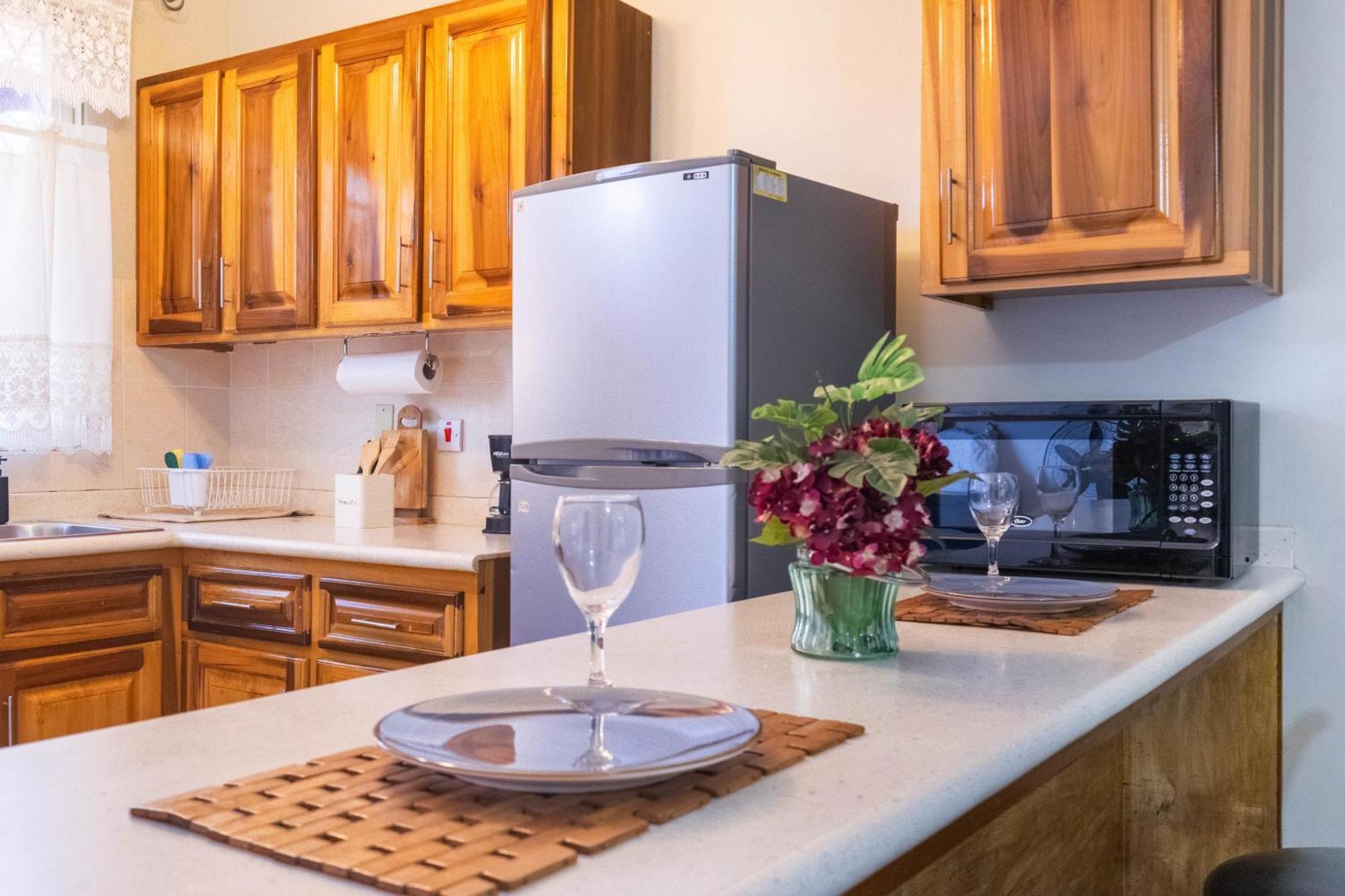 Musgrave Annex- Comfy 1 Bedroom Apartment On The Ground Floor Кингстън Екстериор снимка